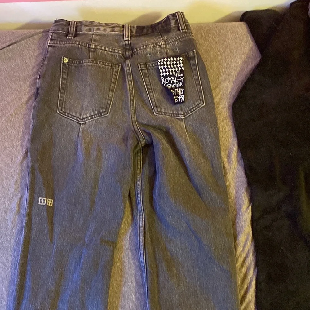 BLACK KSUBI JEANS ( WOMEN ) - Picture 5 of 5
